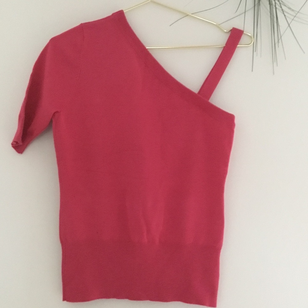 Cache Open One Shoulder. Very In Style Now - image 4